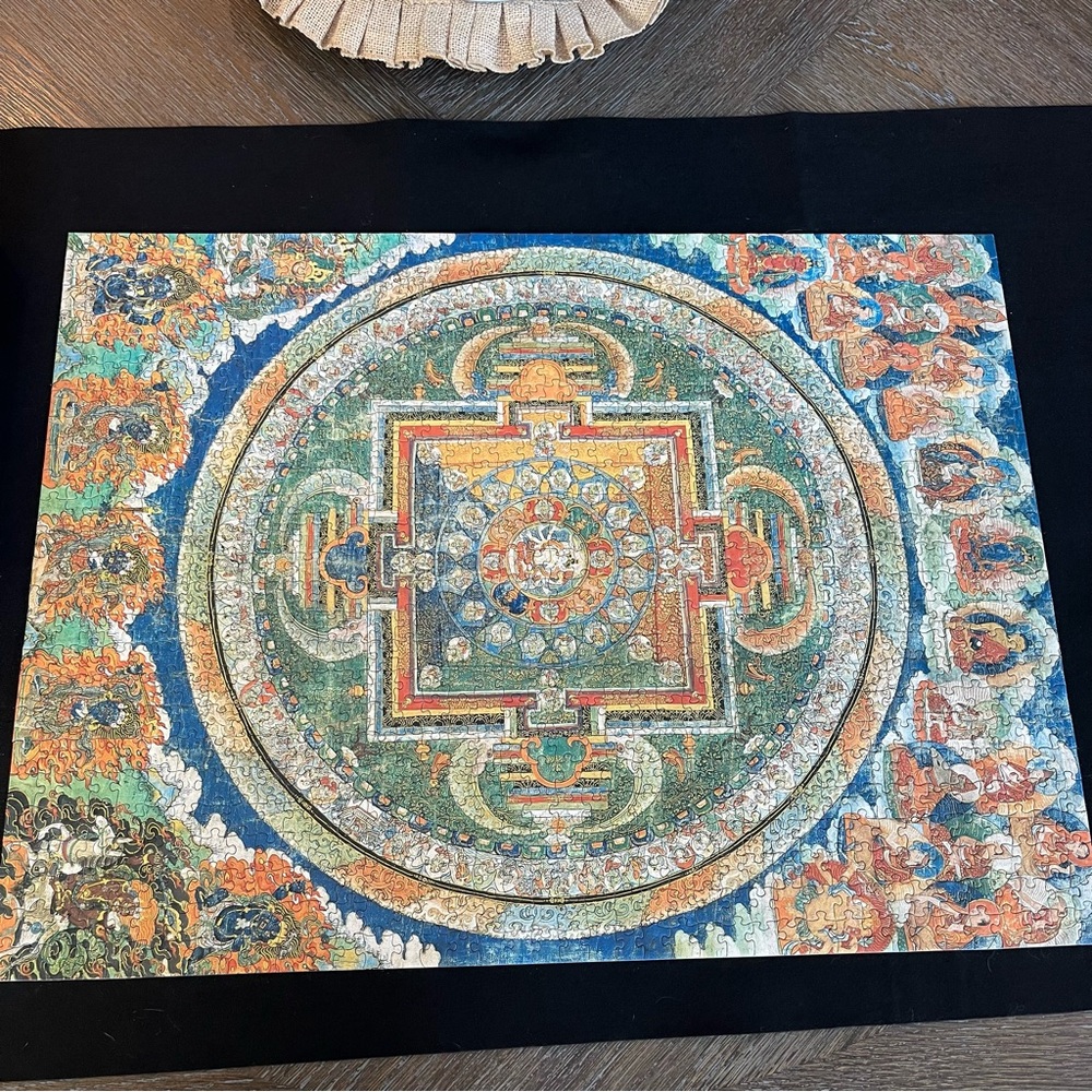 1000 Piece Challenging Puzzle Tibetan Buddhist Mandala Made By Pomegranate Puzzl